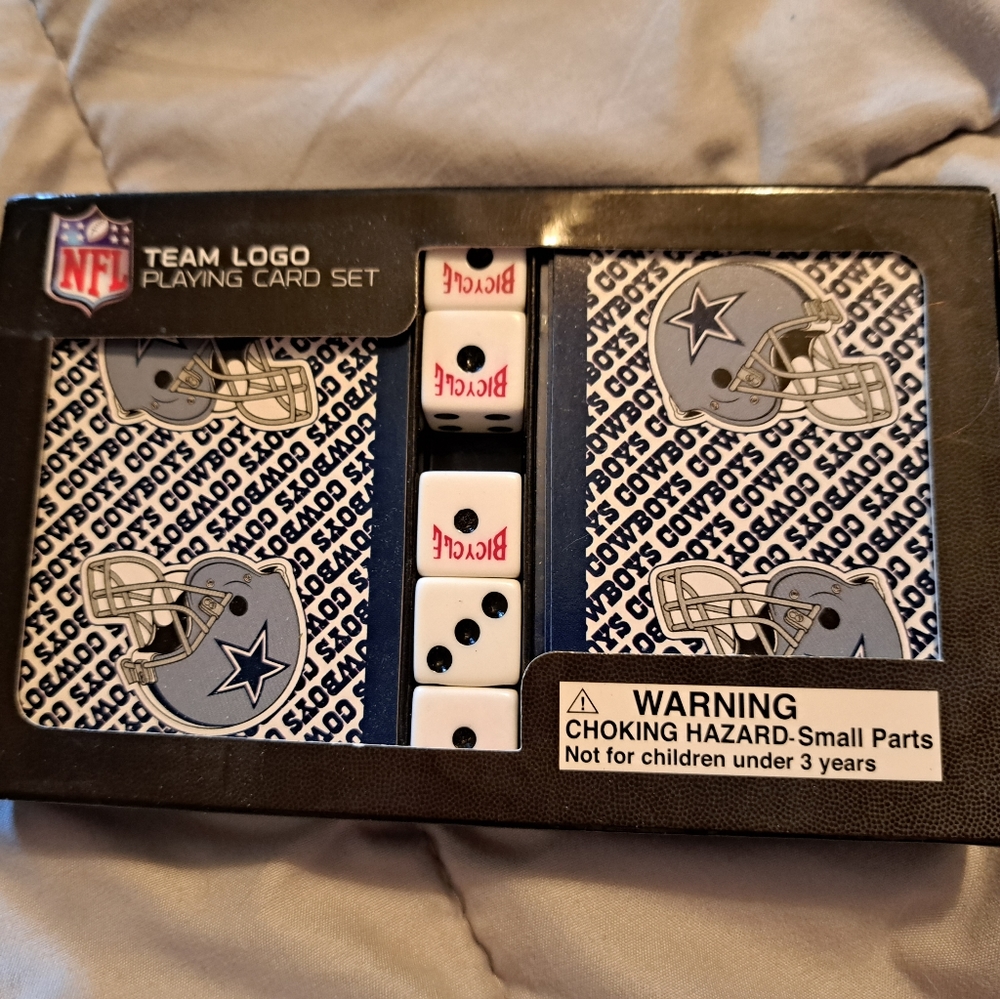 Dallas Cowboys card and dice set